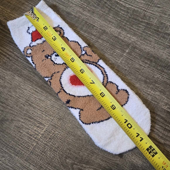 🍒🍒 Care Bears Fuzzy Socks - Picture 6 of 6
